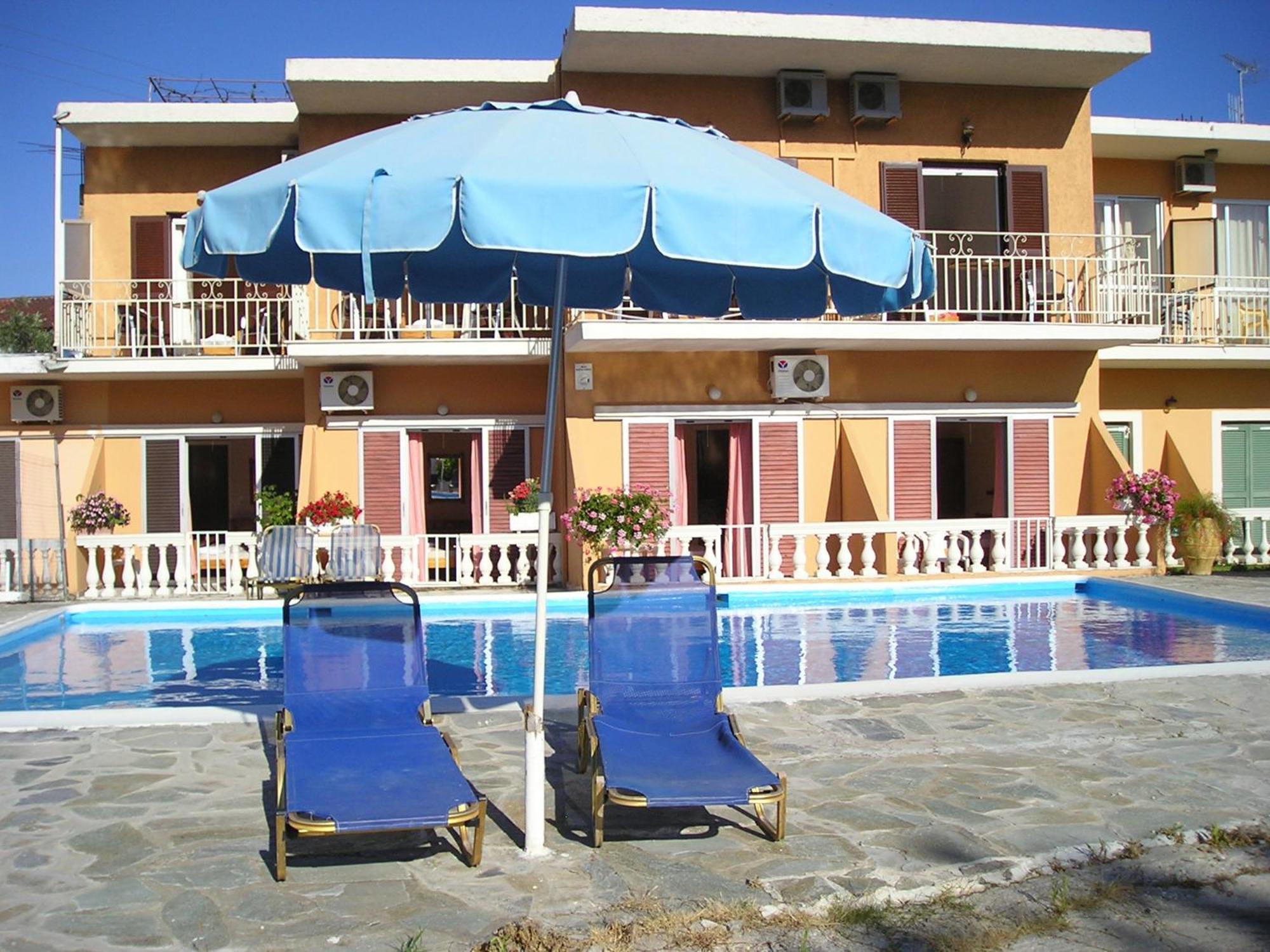 River Studios & Apartments Mesongí Cameră foto